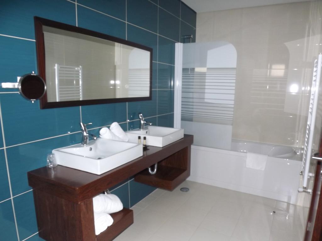 Hotel Do Vale Агиар да Бейра Екстериор снимка