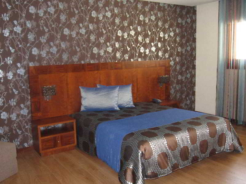 Hotel Do Vale Агиар да Бейра Екстериор снимка