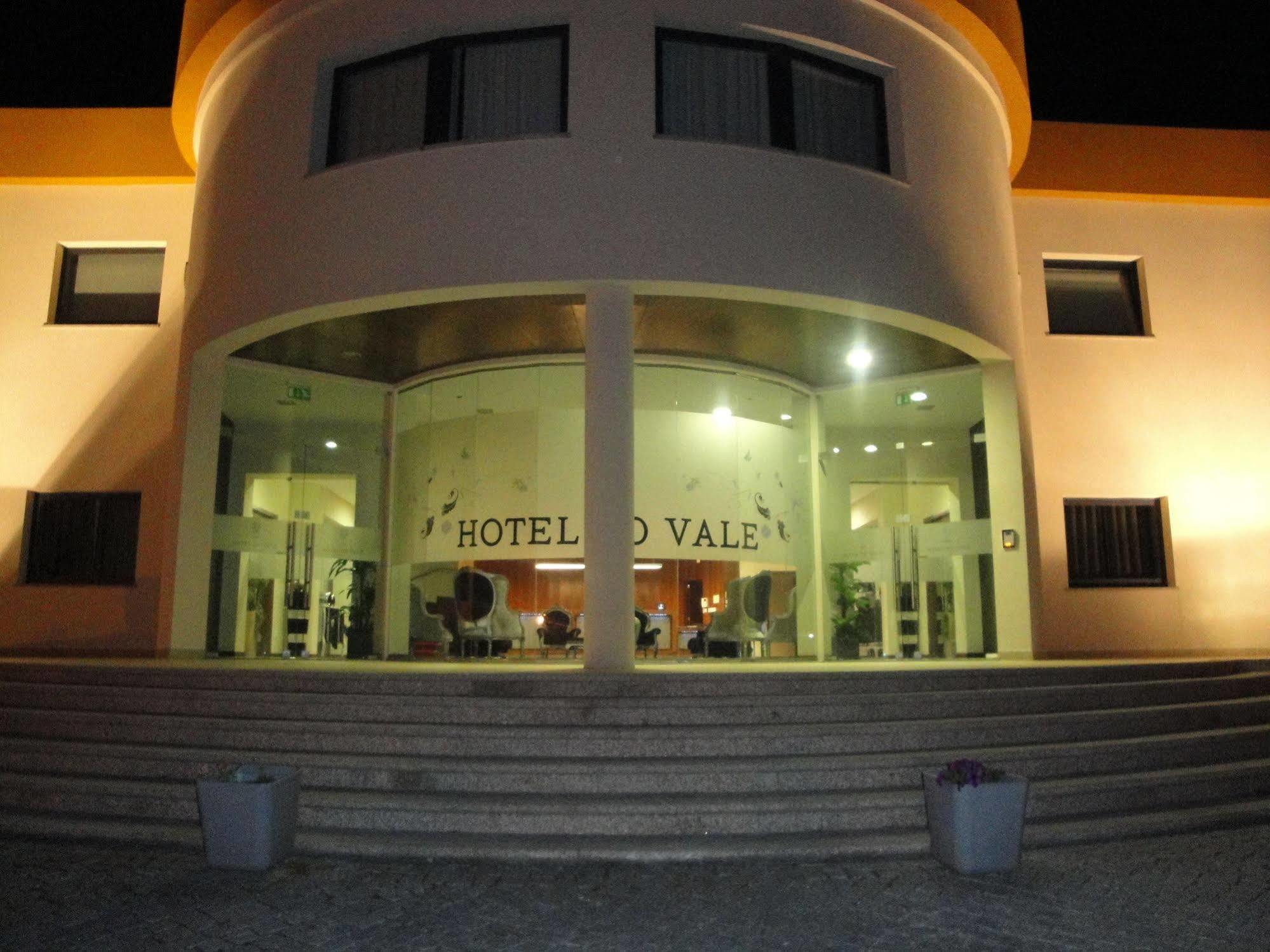 Hotel Do Vale Агиар да Бейра Екстериор снимка